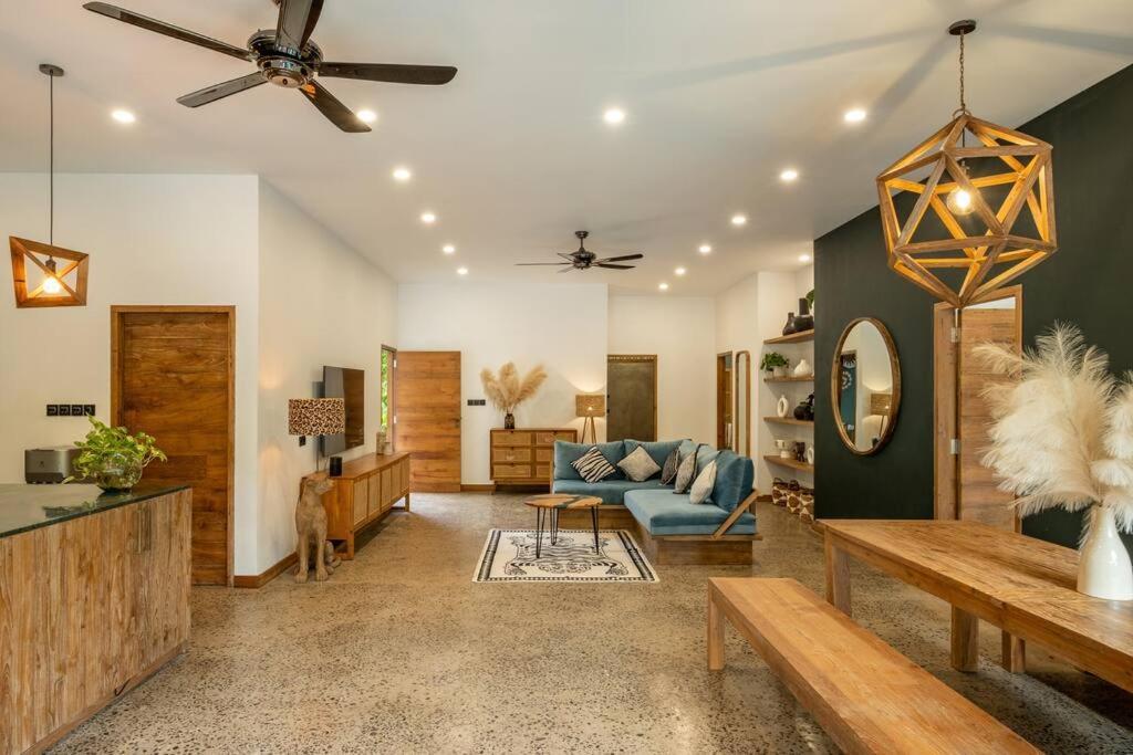 הוילה גילי טרוונגן Designer New 3Bdr - Lush Garden+Pool מראה חיצוני תמונה